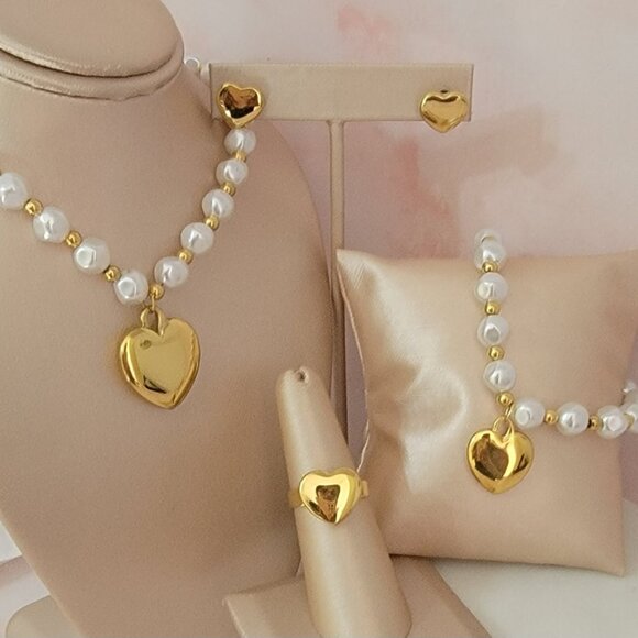 💖18K Gold Plated White Heart Pearl Necklaces 4 pcs Jewelry Set - Picture 1 of 1
